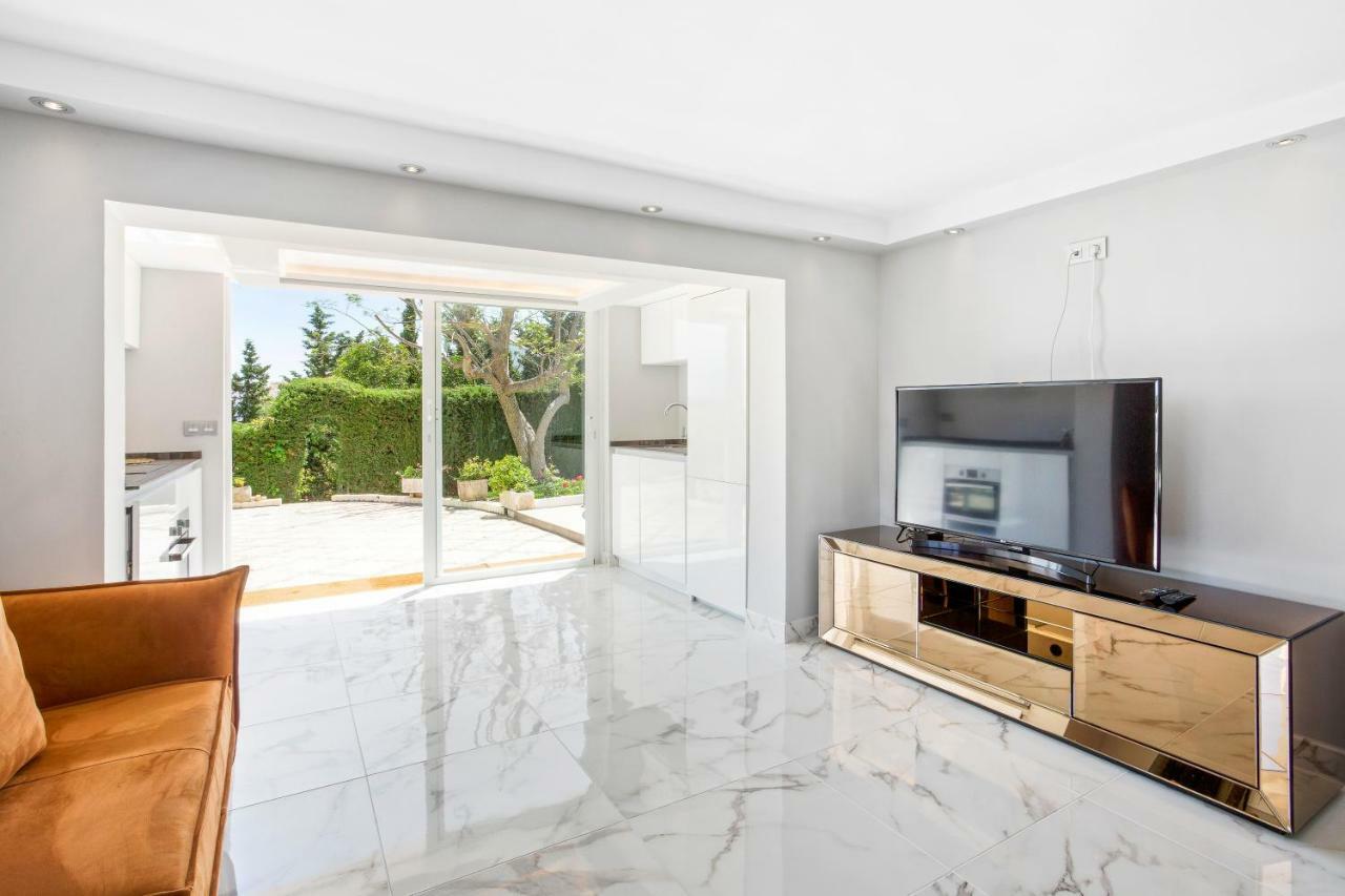 Luxury Villa Marbella With Nice Garden, Pool And Jacuzzi By Varenso Holidays Zewnętrze zdjęcie